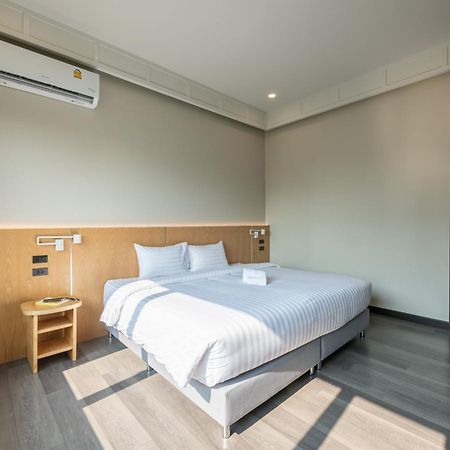 Alt Pingriver Coworking & Coliving Space Chiang Mai Exteriör bild