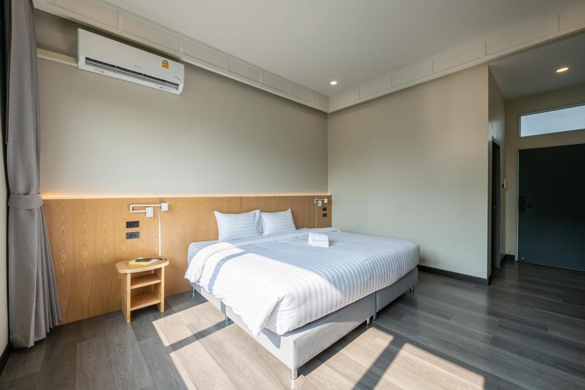 Alt Pingriver Coworking & Coliving Space Chiang Mai Exteriör bild